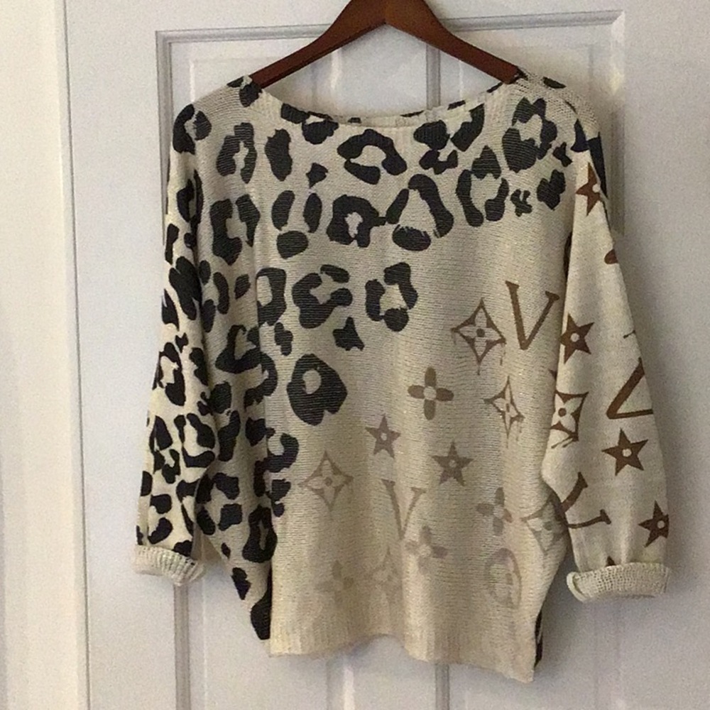 Women's Cream Leopard Print Sweater, NEW, bought at a boutique in Naples.